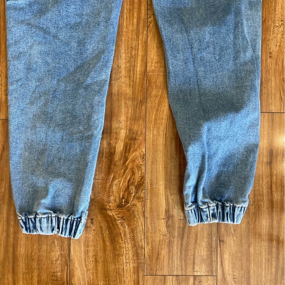 SO Women’s Blue High Waist Mom Jean Denim Cargo Joggers Pants Size 5 27 - Picture 8 of 10